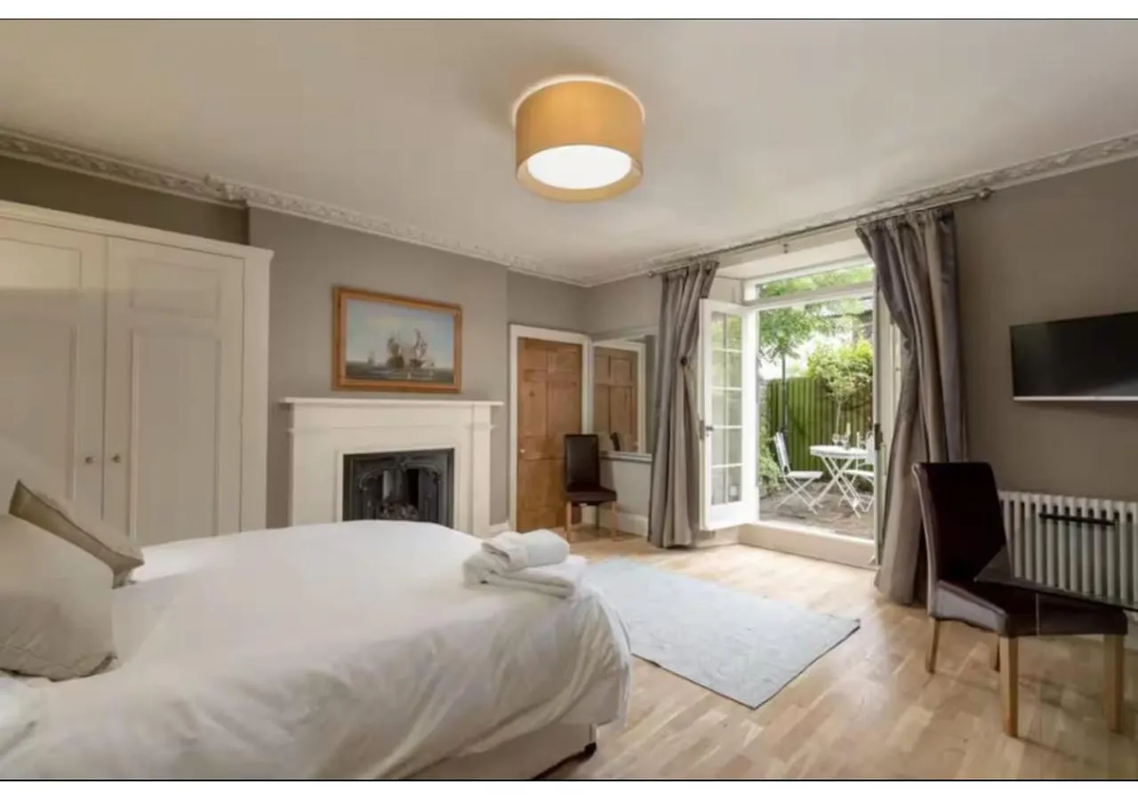 Apartment Joivy Boutique Apt With Patio In New Town Edinburgh United Kingdom