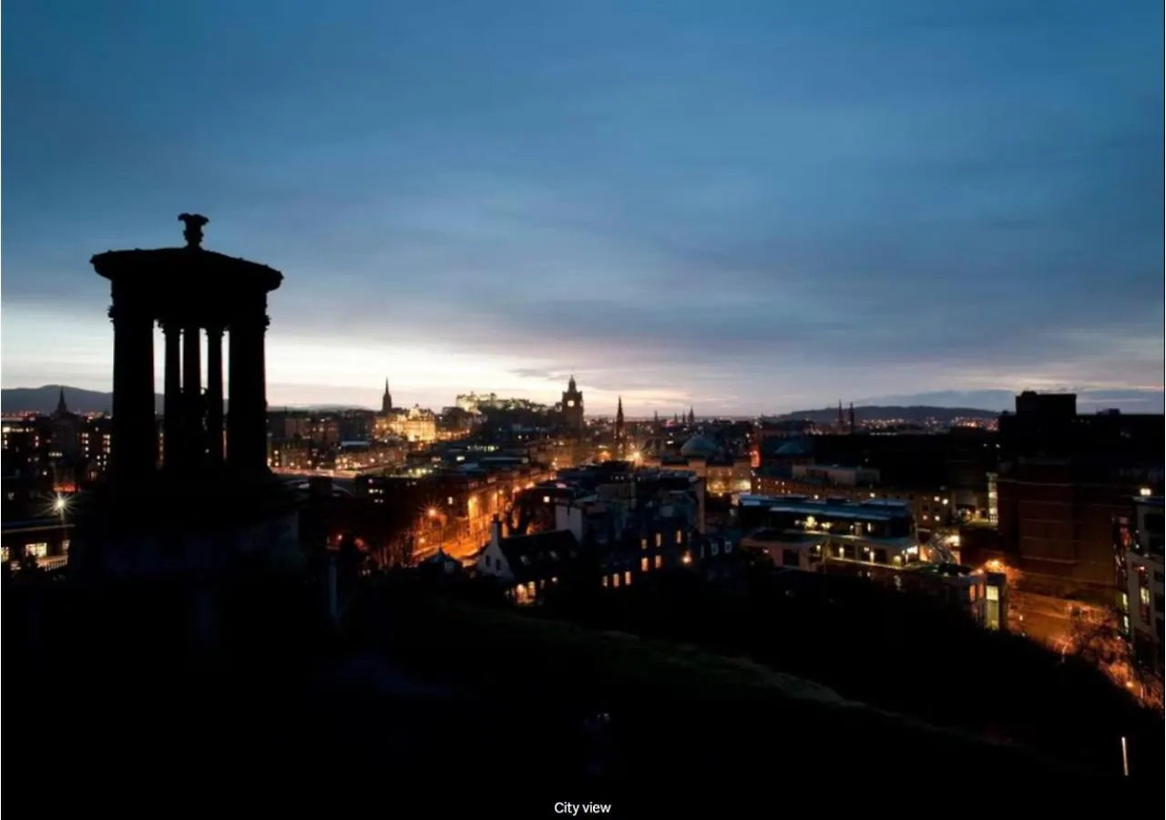 Apartment Joivy Boutique Apt With Patio In New Town Edinburgh