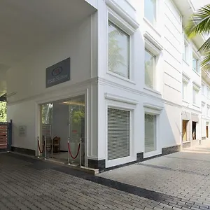Treebo Tgr Suites Hotel Kochi